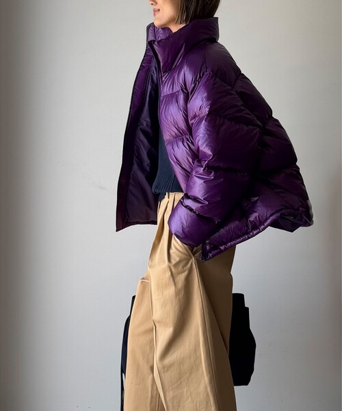 Demi-Luxe BEAMS(デミルクス ビームス)の「【別注】エディター坪田あさみ × WOOLRICH × Demi-Luxe BEAMS / パッカブル コクーン ダウンブルゾン(ブルゾン・レディース・パープル/ダークブラウン・ONE SIZE)」の2枚目の写真