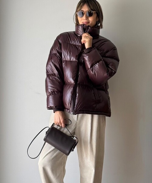 Demi-Luxe BEAMS(デミルクス ビームス)の「【別注】エディター坪田あさみ × WOOLRICH × Demi-Luxe BEAMS / パッカブル コクーン ダウンブルゾン(ブルゾン・レディース・パープル/ダークブラウン・ONE SIZE)」の4枚目の写真