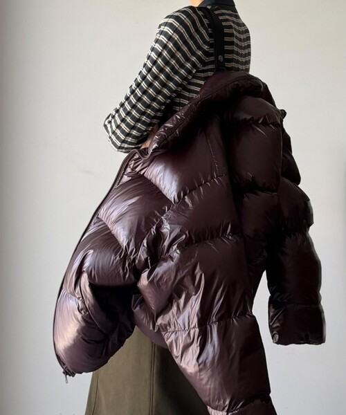 Demi-Luxe BEAMS(デミルクス ビームス)の「【別注】エディター坪田あさみ × WOOLRICH × Demi-Luxe BEAMS / パッカブル コクーン ダウンブルゾン(ブルゾン・レディース・パープル/ダークブラウン・ONE SIZE)」の12枚目の写真