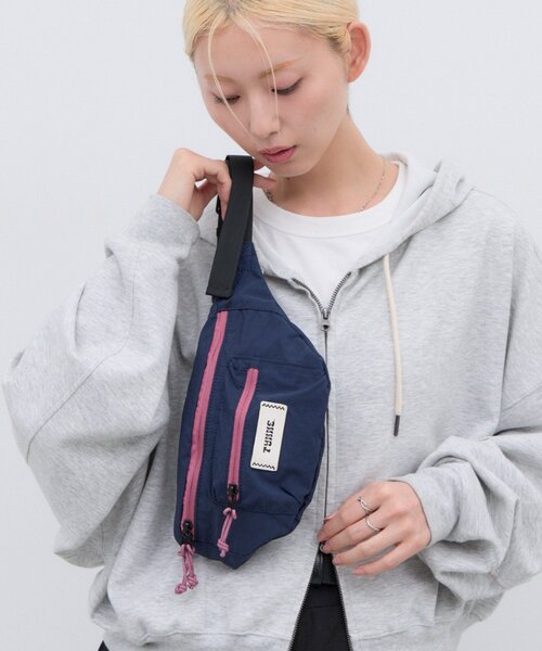 CIAOPANIC TYPY(チャオパニックティピー)の「:【TYNNE.】3ポケット配色ナイロンウエストポーチ(ボディバッグ/ウエストポーチ・レディース・ブラック/パープル/ネイビー/イエロー/バーガンディー・ONE SIZE)」の20枚目の写真