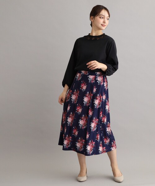 LAURA ASHLEY(ローラアシュレイ)の「フリルレース衿バルーンスリーブカットソー(Tシャツ/カットソー・レディース・アイボリー/ボルドー/ブラック・38)」の17枚目の写真