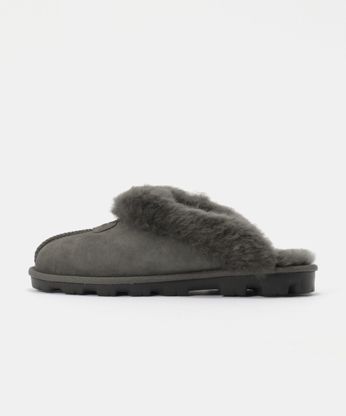 UGG(アグ)の「UGG W Coquette 5125-GREY(サンダル・レディース・チャコールグレー・23cm/24cm/25cm)」の1枚目の写真
