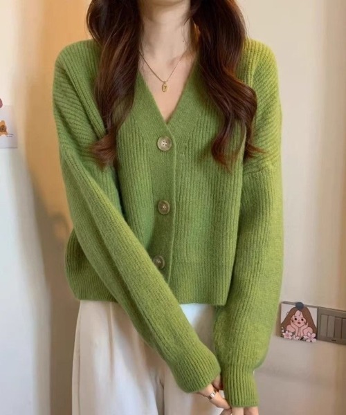 Beststore(ベストストア)の「【6色展開】ふんわりやわらかニットカーディガン シンプルで着回し力抜群!Vネックショート丈カーディガン秋冬(カーディガン/ボレロ・レディース・ブラック/アイボリー/キャメル/ブルー/ベージュ/グリーン・FREE)」の16枚目の写真