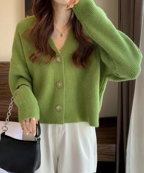 Beststore(ベストストア)の「【6色展開】ふんわりやわらかニットカーディガン シンプルで着回し力抜群!Vネックショート丈カーディガン秋冬(カーディガン/ボレロ・レディース・ブラック/アイボリー/キャメル/ブルー/ベージュ/グリーン・FREE)」の17枚目の写真