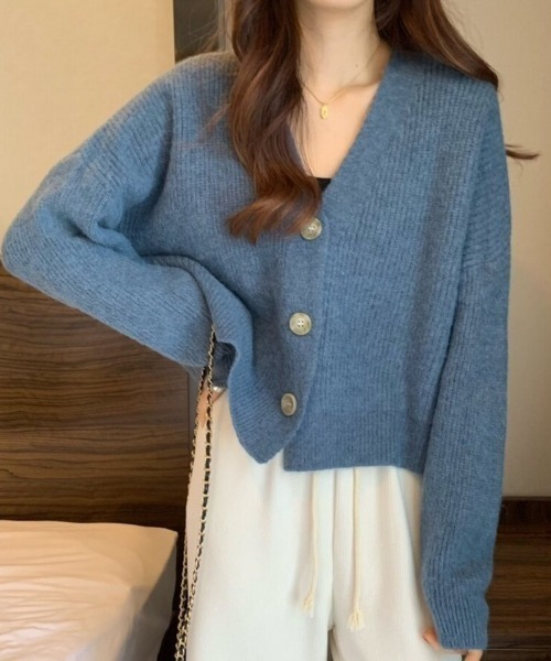 Beststore(ベストストア)の「【6色展開】ふんわりやわらかニットカーディガン シンプルで着回し力抜群!Vネックショート丈カーディガン秋冬(カーディガン/ボレロ・レディース・ブラック/アイボリー/キャメル/ブルー/ベージュ/グリーン・FREE)」の21枚目の写真