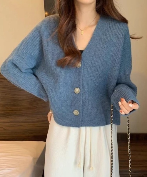 Beststore(ベストストア)の「【6色展開】ふんわりやわらかニットカーディガン シンプルで着回し力抜群!Vネックショート丈カーディガン秋冬(カーディガン/ボレロ・レディース・ブラック/アイボリー/キャメル/ブルー/ベージュ/グリーン・FREE)」の22枚目の写真