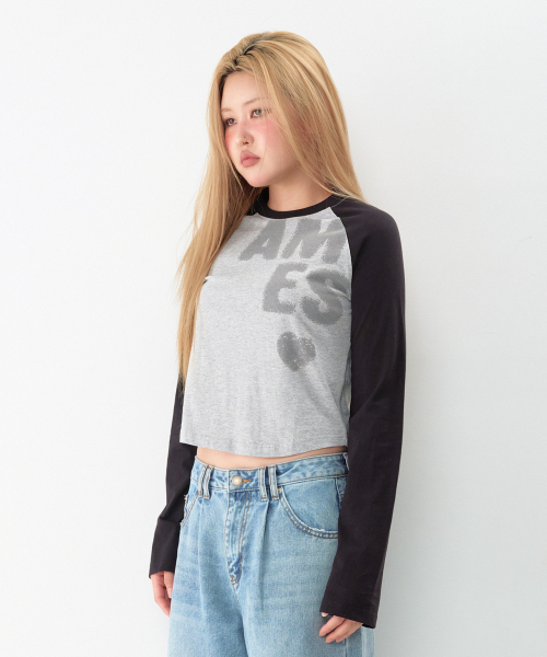 AMESWORLDWIDE(アメスワールドワイド)の「ボールドタイポ ラウンドヘム 長袖Tシャツ グレー(Tシャツ/カットソー・レディース・その他・FREE)」の4枚目の写真