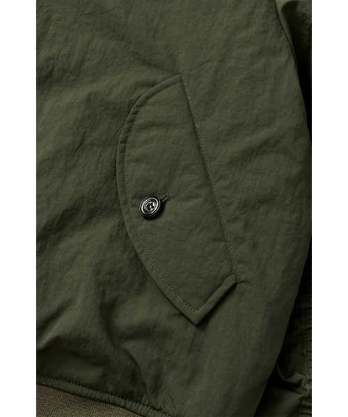 YOUCHE PRET A PORTER(ユッシュプレタポルテ)の「SI STRATA MA-1ジャケット オリーブ(ブルゾン・メンズ・その他・MEDIUM/LARGE)」の5枚目の写真