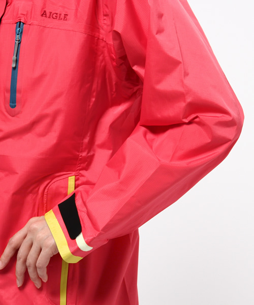 AIGLE（エーグル）の「MTD レインスーツ（ナイロンジャケット・レディース・ブルー/イエロー/オレンジ・S/M）」の17枚目の写真