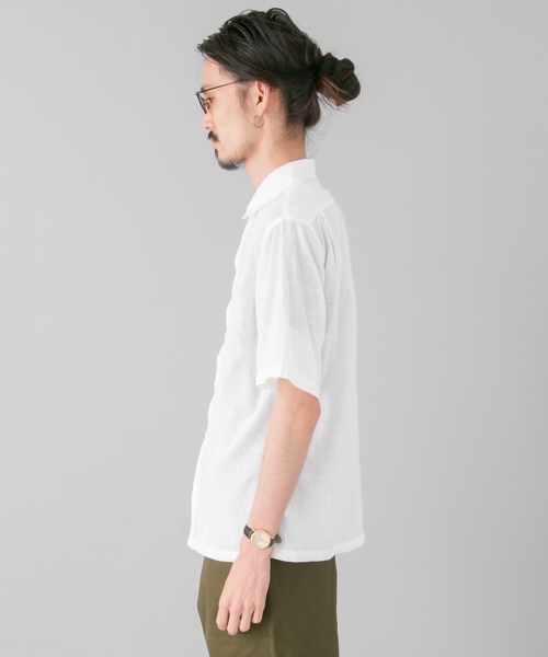 URBAN RESEARCH（アーバンリサーチ）の「UR 刺繍S/Sシャツ（シャツ/ブラウス・メンズ・ブラック/ホワイト/カーキ・LARGE/MEDIUM）」の5枚目の写真