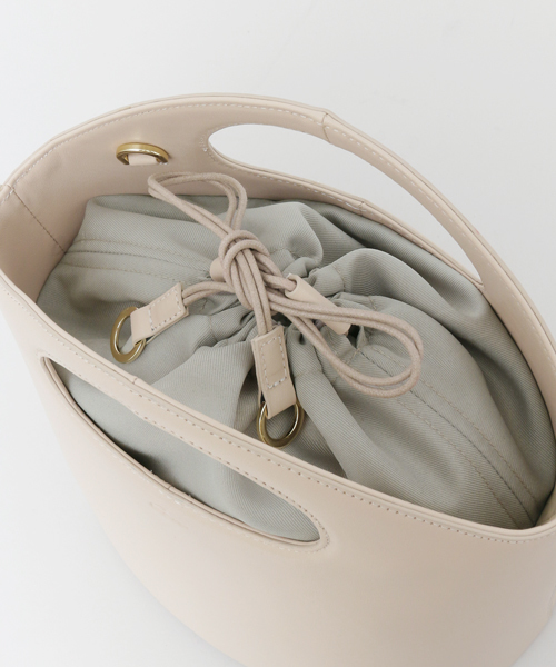 SMIRNASLI GEM,（ｻﾐｰﾙﾅｽﾘ　ｼﾞｪﾑ）の「 UR SMIR NASLI Gem.　LaundryBasketBag（ショルダーバッグ・レディース・ブラック/オフホワイト・ONE SIZE）」の13枚目の写真