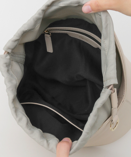 SMIRNASLI GEM,（ｻﾐｰﾙﾅｽﾘ　ｼﾞｪﾑ）の「 UR SMIR NASLI Gem.　LaundryBasketBag（ショルダーバッグ・レディース・ブラック/オフホワイト・ONE SIZE）」の8枚目の写真