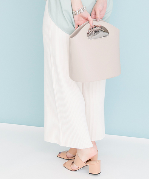 SMIRNASLI GEM,（ｻﾐｰﾙﾅｽﾘ　ｼﾞｪﾑ）の「 UR SMIR NASLI Gem.　LaundryBasketBag（ショルダーバッグ・レディース・ブラック/オフホワイト・ONE SIZE）」の16枚目の写真