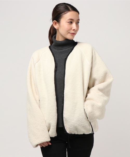 RAY CASSIN（レイカズン）の「リバーシブルブルゾン（ボア×キルティング）（ブルゾン・レディース・ブラック/ベージュ/キナリ・FREE）」の2枚目の写真