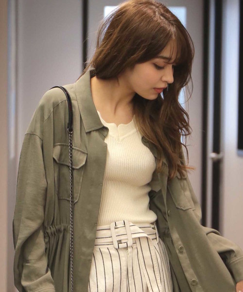 FREE'S MART（フリーズマート）の「◆スカラトリムＶネックリブニット（ニット/セーター・レディース・グレー/ホワイト/ピンク/ネイビー・FREE）」の2枚目の写真