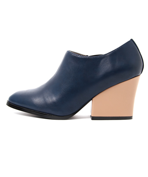 Another Edition（アナザーエディション）の「AE futoHeel BTE（ブーティ・レディース・ブラック/ロイヤルブルー・SMALL/MEDIUM/LARGE）」の3枚目の写真