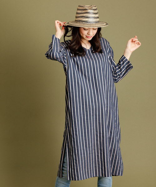 Munich（ミューニック）の「イタリア製シルクレーヨンストライプＶネックシャツワンピース（シャツワンピース・レディース・ベージュ/ネイビー/ピンク/ラベンダー・FREE）」の3枚目の写真