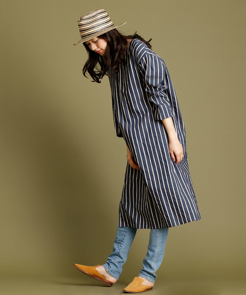 Munich（ミューニック）の「イタリア製シルクレーヨンストライプＶネックシャツワンピース（シャツワンピース・レディース・ベージュ/ネイビー/ピンク/ラベンダー・FREE）」の19枚目の写真