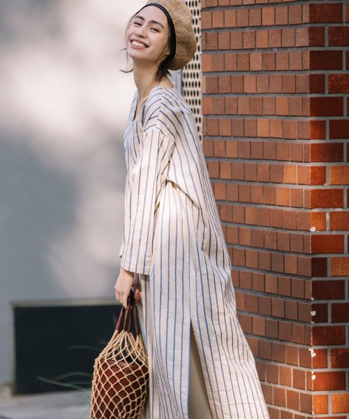 Munich（ミューニック）の「イタリア製シルクレーヨンストライプＶネックシャツワンピース（シャツワンピース・レディース・ベージュ/ネイビー/ピンク/ラベンダー・FREE）」の15枚目の写真