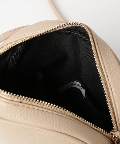 flower（フラワー）の「フレンドリーバッグ（ショルダーバッグ・レディース・カーキ/アイボリー・FREE）」の4枚目の写真