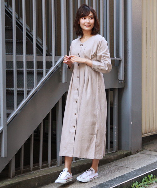 apres jour(アプレジュール)の「Vボタンリネン混ワンピース【ZOZOTOWN限定アイテム】(ワンピース・レディース・ベージュ/ラベンダー・フリー)」の14枚目の写真