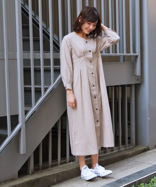 apres jour(アプレジュール)の「Vボタンリネン混ワンピース【ZOZOTOWN限定アイテム】(ワンピース・レディース・ベージュ/ラベンダー・フリー)」の15枚目の写真