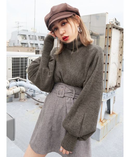 EMODA（エモダ）の「アップネックボリュームスリーブニット（ニット/セーター・レディース・ブラック/ブラウン/グレー/カーキ・FREE）」の19枚目の写真