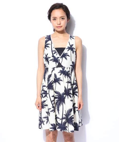 Language(ランゲージ)の「オリジナル ヤシの木 プリント ミニ ワンピース(ワンピース・レディース・アイボリー系/ブルー系/オレンジ系・38)」の7枚目の写真