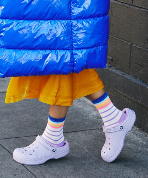 crocs（クロックス）の「クロックス crocs バヤ ラインド クロッグ Baya Lined Clog（サンダル・レディース・ブラック/ブラウン/レッド/ブルー/ピンク/パープル/ホワイト/パープル系その他/ブラウン系その他・22cm/23cm/24cm/25cm/26cm/27cm/28cm/29cm/31cm/30cm）」の6枚目の写真