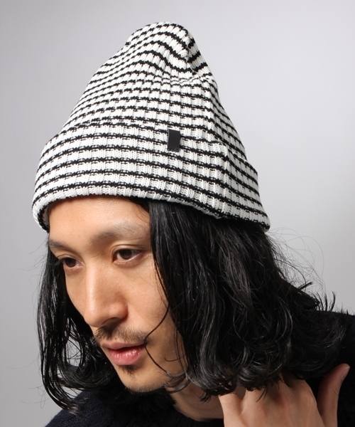 HARE(ハレ)の「ボーダーワッチキャップ【HARE】(ニットキャップ/ビーニー・メンズ・オフホワイト/ネイビー/レッド・ONE SIZE)」の2枚目の写真