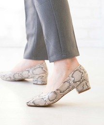 menue | Vカット スクエアトゥ チャンキーヒール パンプス 3cmヒール(パンプス)