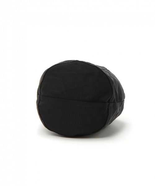 UNIVERSAL OVERALL（ユニバーサルオーバーオール）の「【菅田将暉さん着用アイテム】【UNIVERSAL OVERALL(ユニバーサル オーバーオール)】別注ナイロンツイル巾着ポーチ（ショルダーバッグ・メンズ・ブラック/ベージュ/カーキ・0）」の10枚目の写真