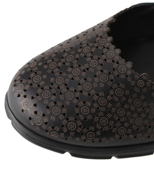 coca(ANDEX shoes product)(コカ)の「ストラップ付き バレエパンプス / 120022(スニーカー・レディース・アイボリー/ブラック/ベージュ・23.5cm/24.5cm/24.0cm/23.0cm/22.5cm)」の22枚目の写真
