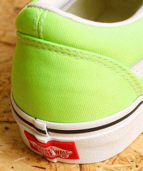 And A(アンドエー)の「VANS ヴァンズ / OLD SKOOL オールドスクール NEON ネオンカラー パステルカラー シューズ ローカットスニーカー キャンバス バンズ / VN0A4U3BWT(スニーカー・メンズ・ピンク/グリーン/レモンイエロー・23cm/23.5cm/24cm/26cm/26.5cm/27cm/27.5cm/28cm)」の14枚目の写真