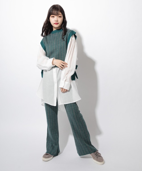 Mysa&Liina（ミーサリーナ）の「柄編みニットフレアパンツ（その他パンツ・レディース・ブラック/グリーン/キャメル・M）」の4枚目の写真