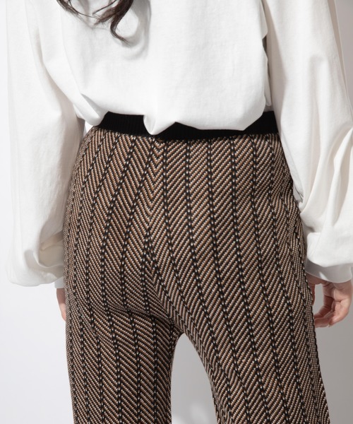 Mysa&Liina（ミーサリーナ）の「柄編みニットフレアパンツ（その他パンツ・レディース・ブラック/グリーン/キャメル・M）」の7枚目の写真