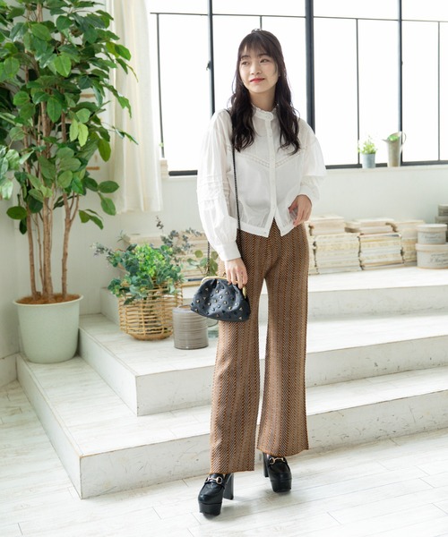 Mysa&Liina（ミーサリーナ）の「柄編みニットフレアパンツ（その他パンツ・レディース・ブラック/グリーン/キャメル・M）」の16枚目の写真