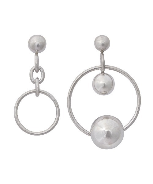 Ameri(アメリ)の「SPHERE PIERCE(ピアス(両耳用)・レディース・シルバー/ゴールド・FREE)」の3枚目の写真