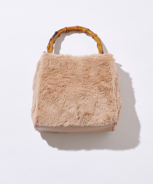 natural couture（ナチュラルクチュール）の「バンブーハンドルファー２ＷＡＹバッグ（ショルダーバッグ・レディース・ベージュ/ピンク/キャメル・FREE）」の2枚目の写真