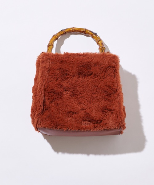 natural couture（ナチュラルクチュール）の「バンブーハンドルファー２ＷＡＹバッグ（ショルダーバッグ・レディース・ベージュ/ピンク/キャメル・FREE）」の3枚目の写真