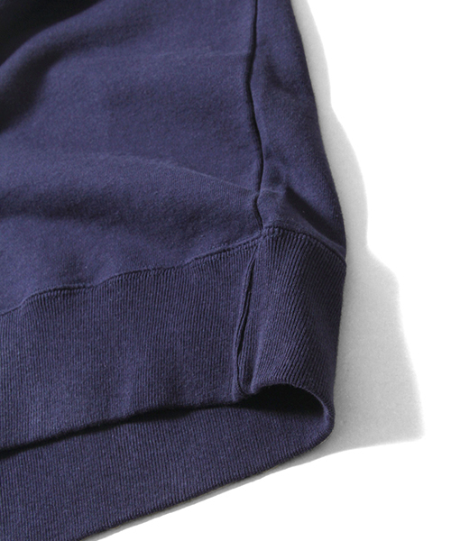 URBAN RESEARCH(アーバンリサーチ)の「UR AUTHENTIC C/N SWEAT(スウェット・メンズ・ホワイト/ブラック/ネイビー・LARGE/MEDIUM)」の8枚目の写真