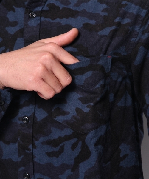 WEGO(ウィゴー)の「WEGO/カモフラプリントネルシャツ(シャツ/ブラウス・メンズ・カーキ/ネイビー・LARGE/MEDIUM)」の5枚目の写真