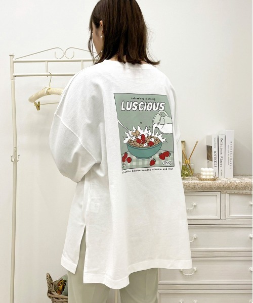 apres jour（アプレジュール）の「アソートスリット入りロンT【ZOZOTOWN限定アイテム】（Tシャツ/カットソー・レディース・オフホワイト/アイボリー/ミント/クリーム/ホワイト系その他/ダークブルー・X-LARGE/フリー）」の2枚目の写真