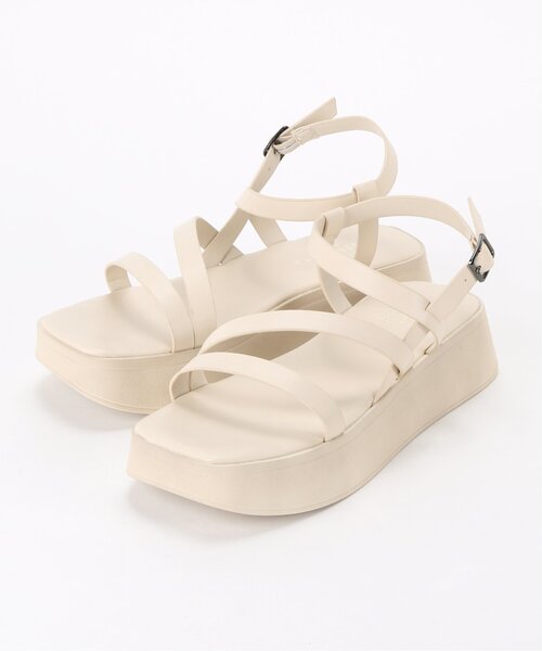 frames RAY CASSIN(フレームスレイカズン)の「スクエアトゥー厚底サンダル(サンダル・レディース・ブラック/ブラウン/キナリ・SMALL/MEDIUM/LARGE)」の2枚目の写真