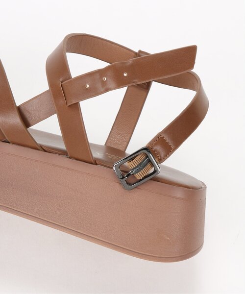 frames RAY CASSIN(フレームスレイカズン)の「スクエアトゥー厚底サンダル(サンダル・レディース・ブラック/ブラウン/キナリ・SMALL/MEDIUM/LARGE)」の7枚目の写真