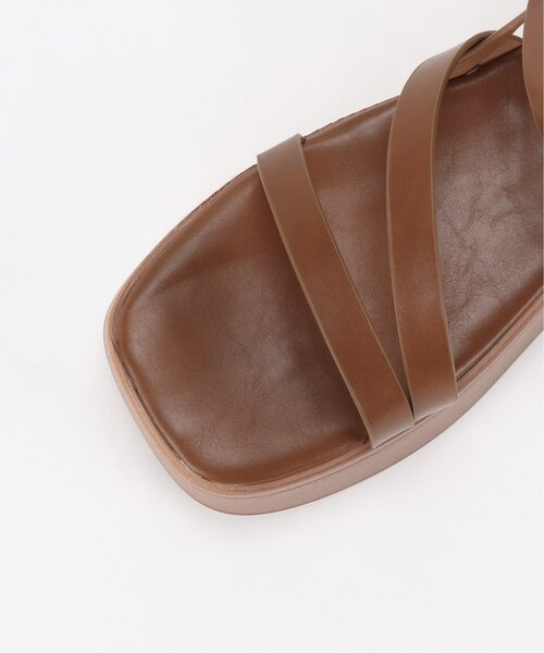 frames RAY CASSIN(フレームスレイカズン)の「スクエアトゥー厚底サンダル(サンダル・レディース・ブラック/ブラウン/キナリ・SMALL/MEDIUM/LARGE)」の8枚目の写真