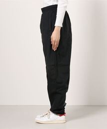 adidas（アディダス）の「アディカラー スライスド トレフォイル