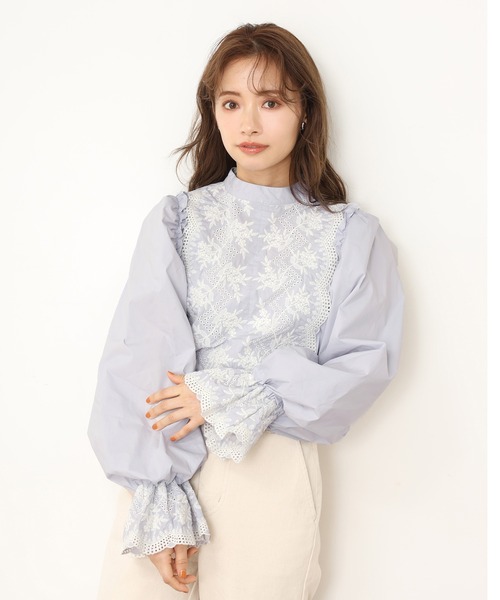 one after another NICE CLAUP（ワンアフターアナザーナイスクラップ）の「刺繍ブラウス（シャツ/ブラウス・レディース・ブラック/ベージュ/オフホワイト/サックスブルー・FREE）」の8枚目の写真