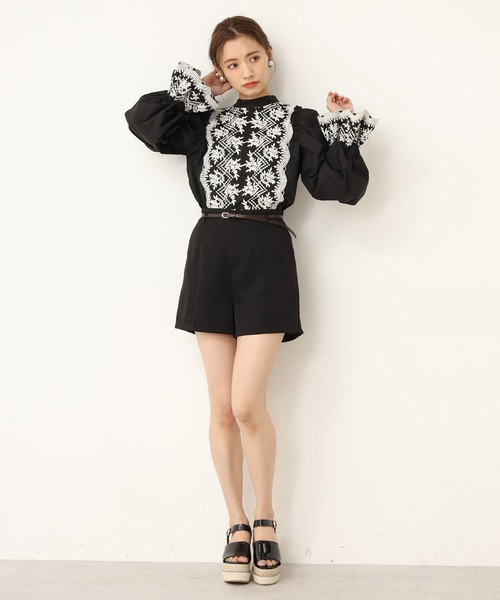 one after another NICE CLAUP（ワンアフターアナザーナイスクラップ）の「刺繍ブラウス（シャツ/ブラウス・レディース・ブラック/ベージュ/オフホワイト/サックスブルー・FREE）」の11枚目の写真