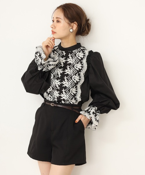 one after another NICE CLAUP（ワンアフターアナザーナイスクラップ）の「刺繍ブラウス（シャツ/ブラウス・レディース・ブラック/ベージュ/オフホワイト/サックスブルー・FREE）」の12枚目の写真